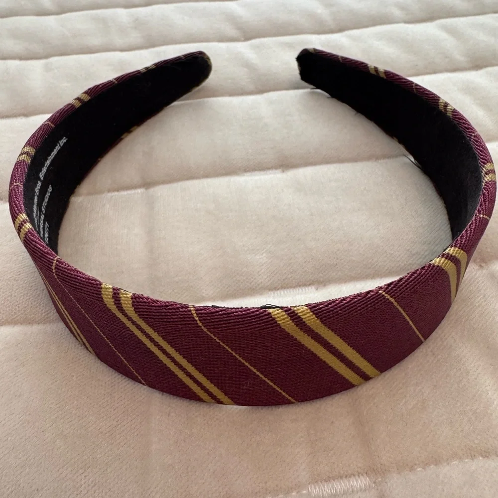 Harry Potter Universal Studios Gryffindor Headband.  *New ✨